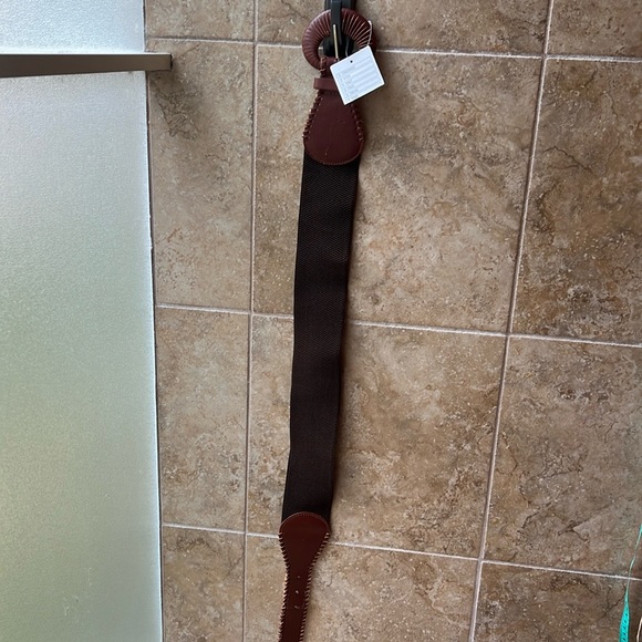 Anthropologie Belt — NWT but IMPERFECT — Stretchy — Adjustable Leather Buckle - Picture 2 of 6